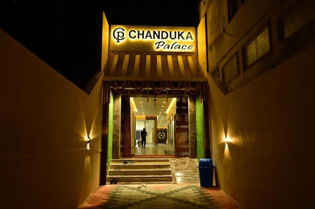 Chanduka Palace Puri Buitenkant foto